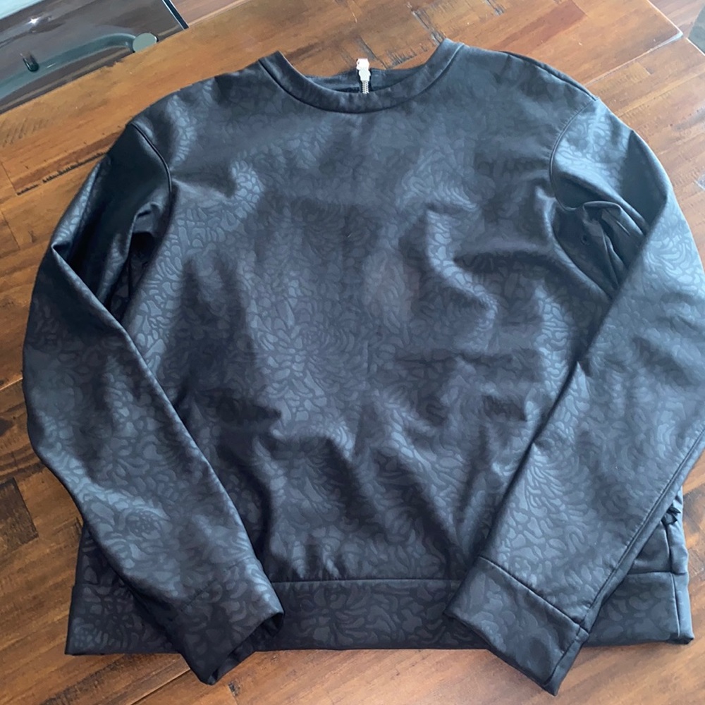 Lululemon Departure Top